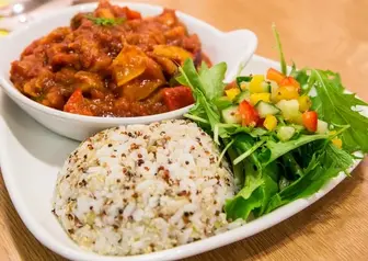 Food and drinks on a table
